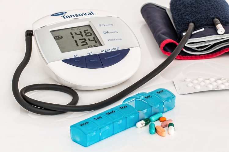 Health Check: Weekly Average Step Count and Distribution